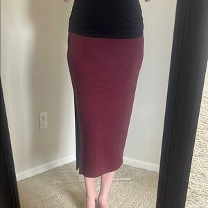 NWOT Leith Burgundy Midi Pencil Skirt with Slit